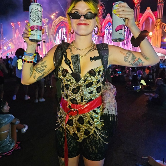 Gold Leopard Sequin Bodysuit - Picture 5 of 5